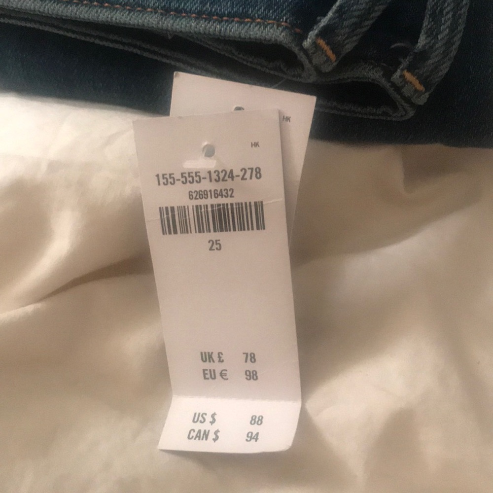 High Rise Raw Hem Embroidered Jeans - Picture 6 of 8